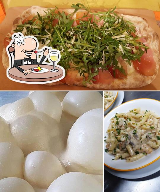 Cibo al Pinseria Etrusca