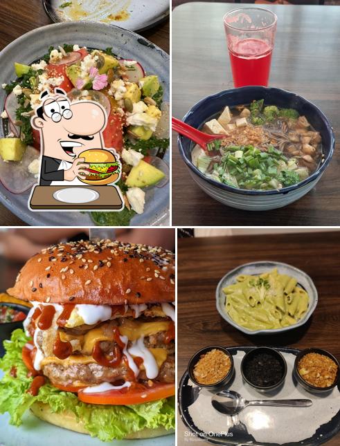 Hamburger at Chez Artizan