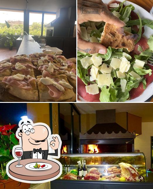 Dai un’occhiata alla immagine che mostra la cibo e interni di The Palm Rome
