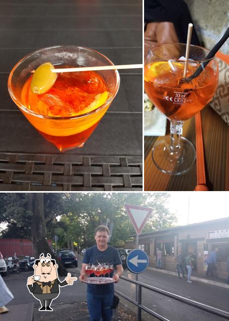 Goditi qualcosa da bere a Bar Lo Chalet
