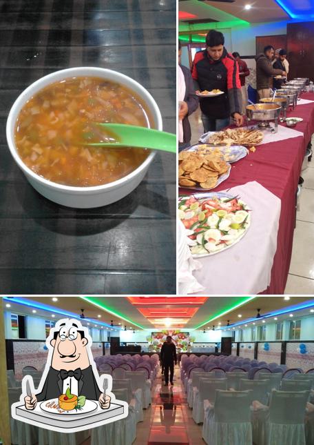 Hotel Royal Palace is distinguished by food and interior