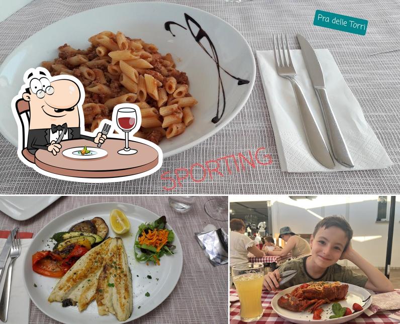 Tra le diverse cose da Ristorante Pizzeria Sporting si possono trovare la cibo e bevanda