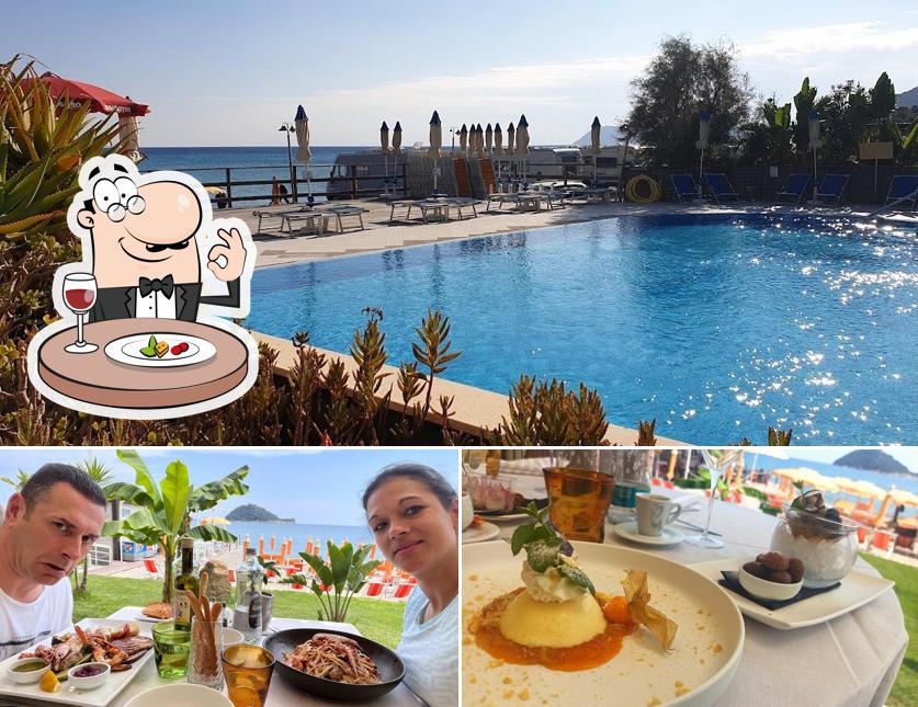 Ristorante Babette si caratterizza per la cibo e esterno