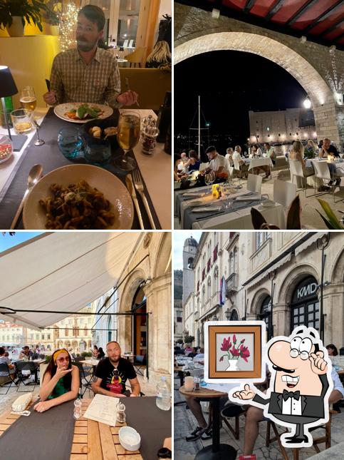 Gli interni di Gradska kavana