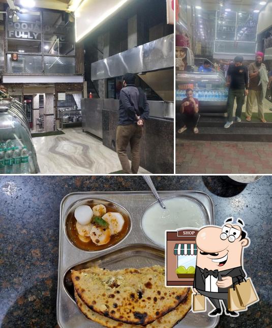 Among different things one can find exterior and food at Pooja Vaishno Dhaba