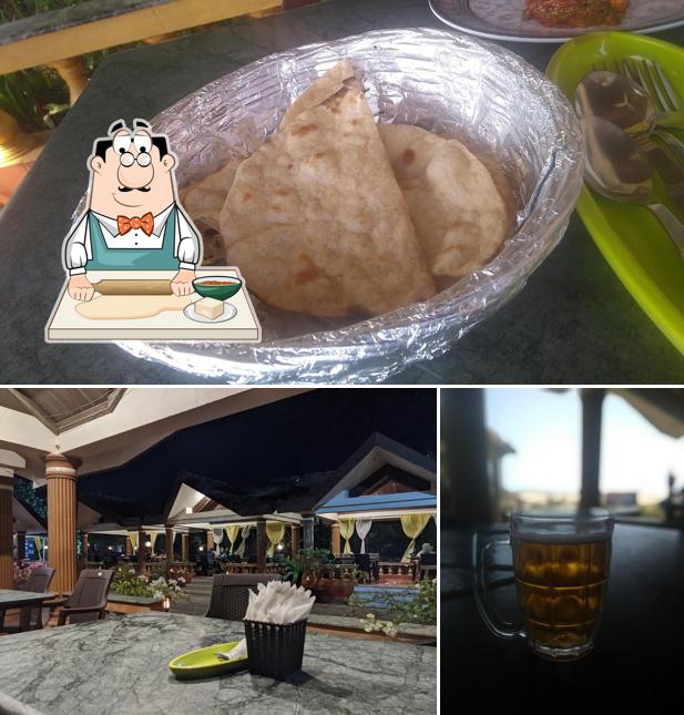 Samosa at seashells