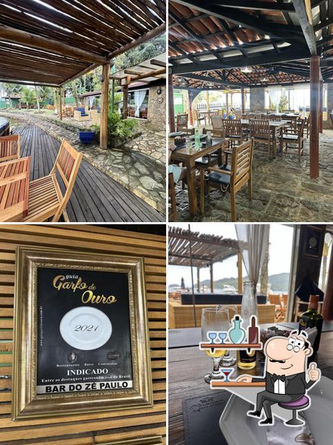 Sente em uma das mesas no Restaurante Bar do Zé Paulo