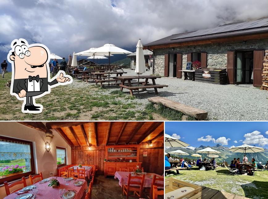 Dai un'occhiata agli interni di La Tchavana