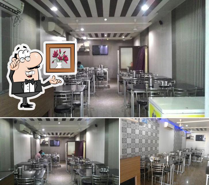 The interior of zayaka restaurant