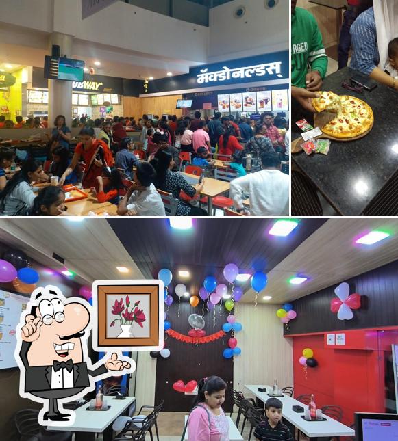 Check out how Rio's Pizza looks inside