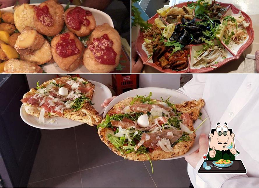 Cibo al Trattoria piazzetta Sant’anna