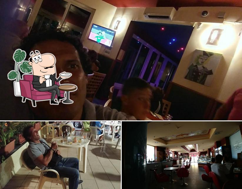 Siediti a un tavolo di RISTORANTE CAFFE' MULINI