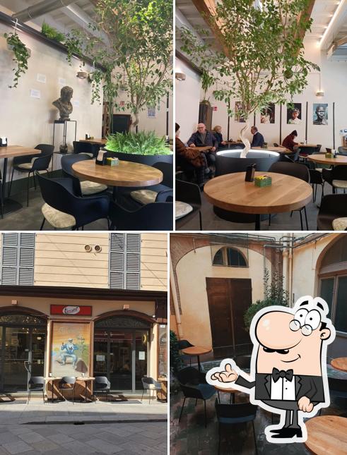 Gli interni di Esagono Caffè