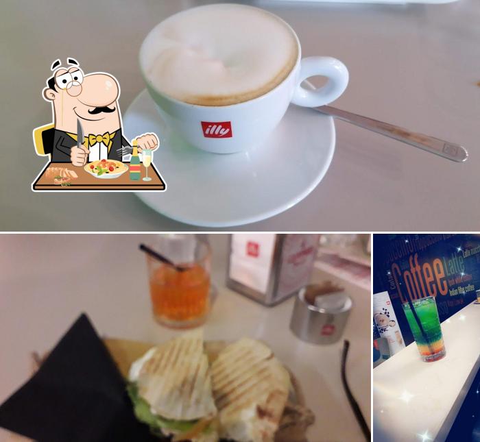 La immagine della cibo e birra di Agorà