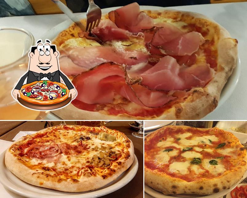 Prenditi una pizza a Ristorante - Pizzeria Le Anfore