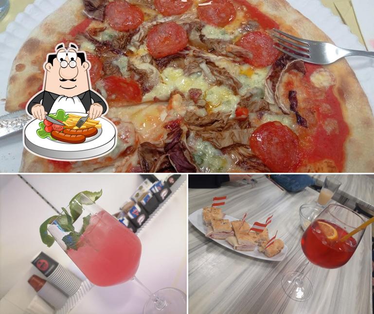Bar Rovere si caratterizza per la cibo e alcol