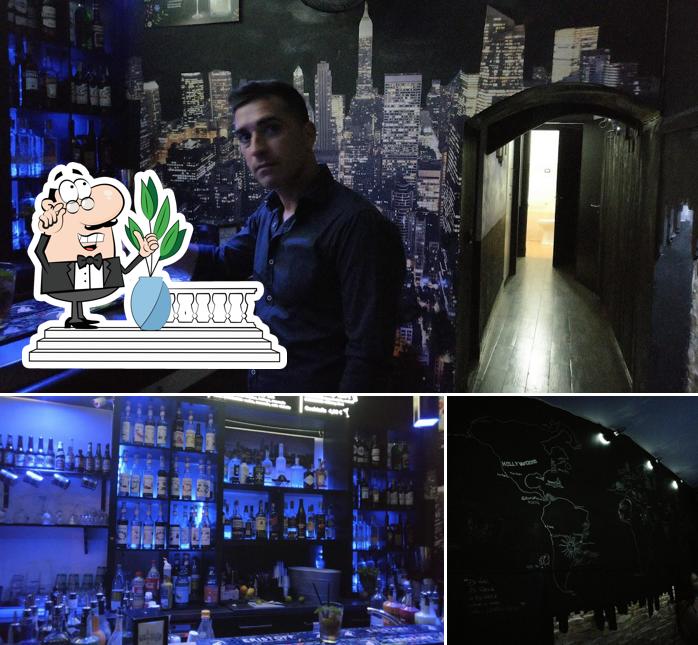 Tra le diverse cose da Skyline chupiteria si possono trovare la esterno e interni