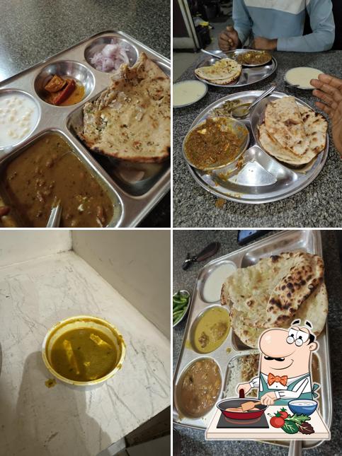 Chicken curry at NANAK TUHADA DHABA