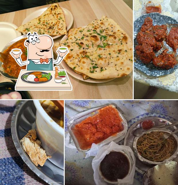 Food at LAZEEZ KHOPOLI