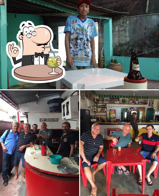 Esta é a ilustração ilustrando bebida e comida no Bar Do Babá