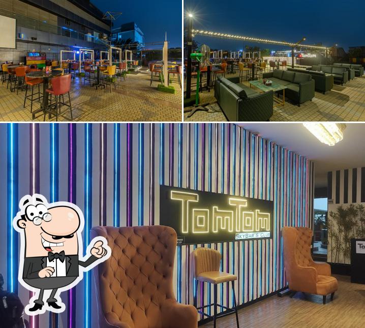 Check out how TomTom SkyBar & Club looks inside