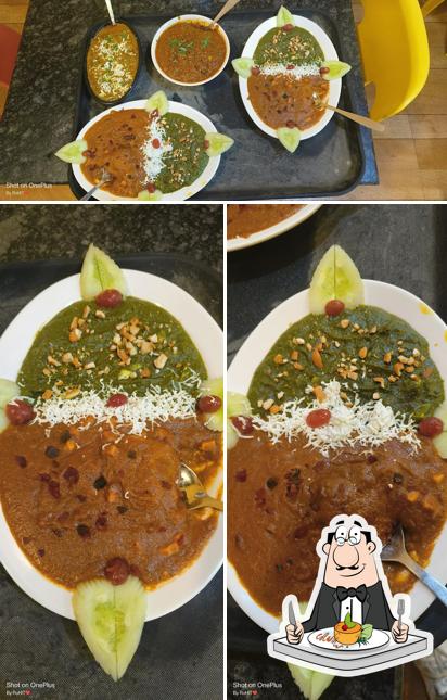 Food at Hotel Shivnandan