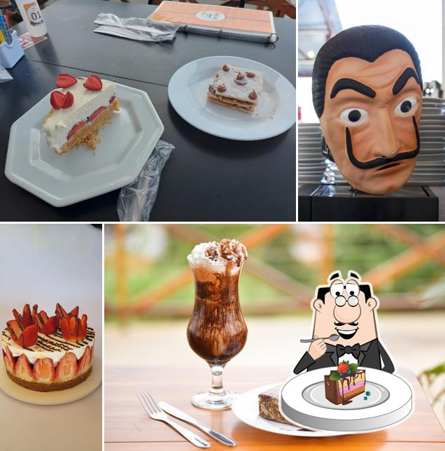 Bolo de chocolate em Café Dalí