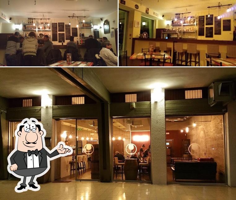 Dai un'occhiata agli interni di Keller Pub