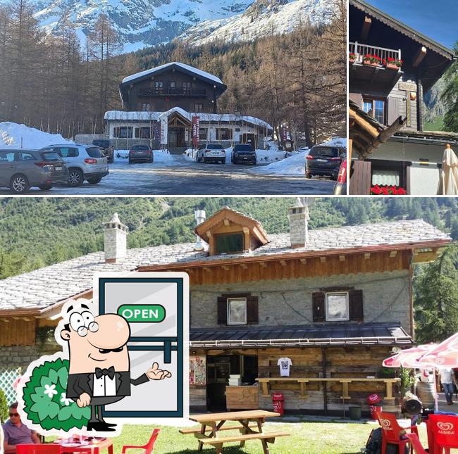 Guarda gli esterni di Miravalle