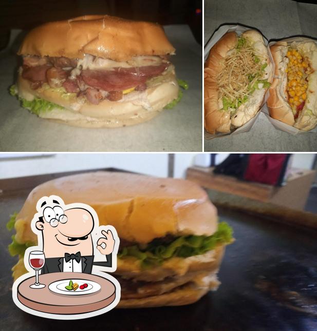 Platos en JG lanches Marília