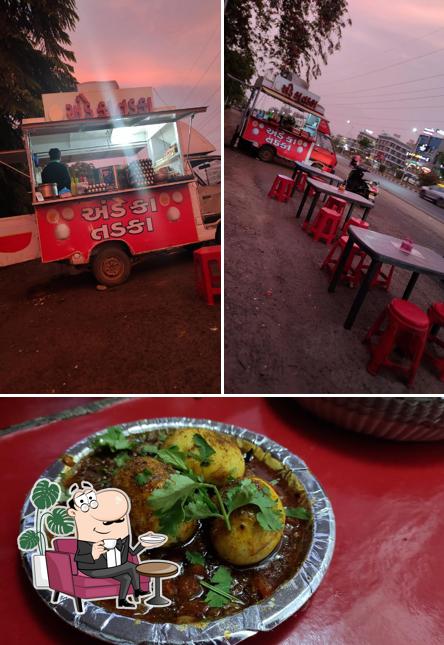 The interior of Ande ka tadka