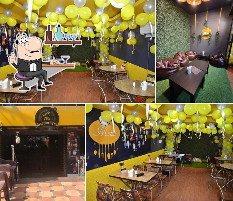 The interior of Bisculet-tea cafe