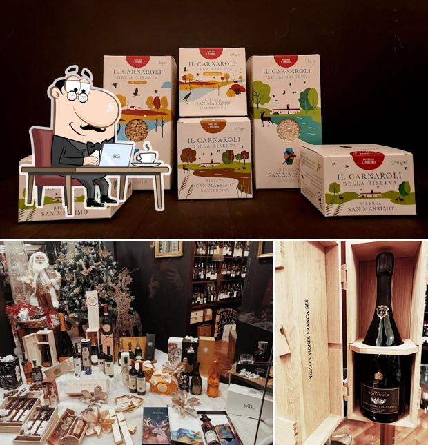 Dai un'occhiata agli interni di Caffeina Enoteca Delizie per ogni occasione Dai un'occhiata agli interni di Caffeina Enoteca Delizie per ogni occasione