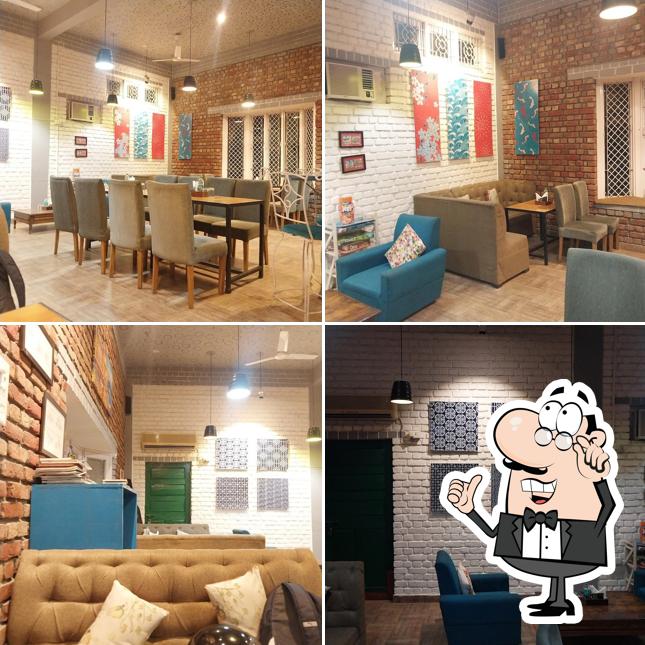 Check out how Cafe Lychee Tree looks inside