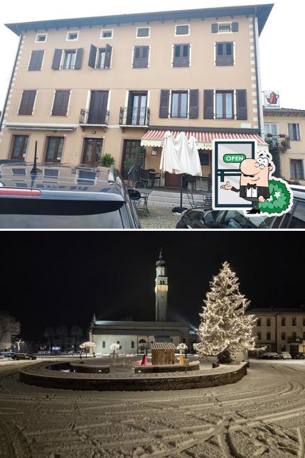 Gli esterni di Caffè Verdi