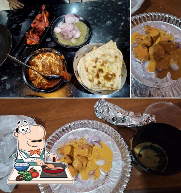 Chicken curry at Mughlai Dastarkhwan