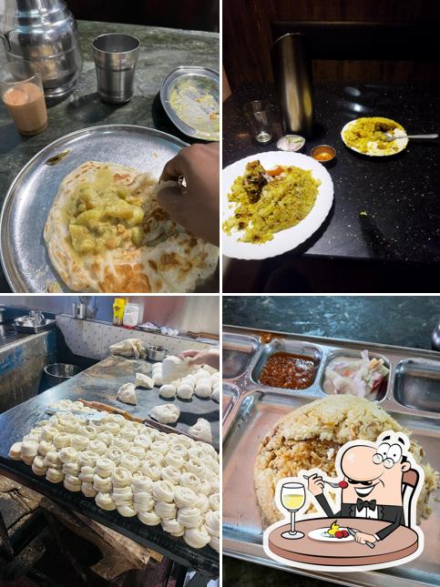 Meals at Hotel Arangottukara