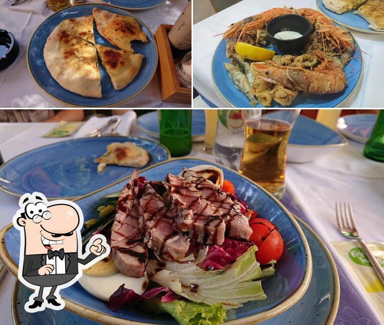 La foto della interni e cibo di Mediterraneo