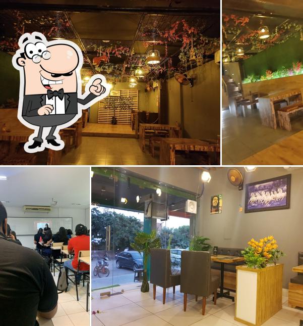 Check out how Old skool cafe looks inside