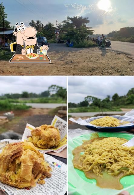 The picture of food and exterior at Nature coffee