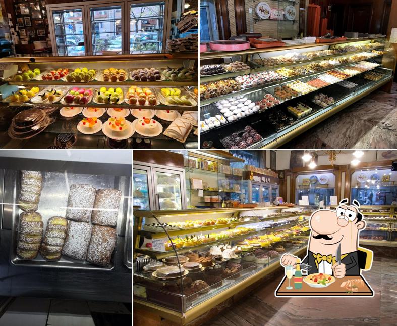 Platti al Pasticceria Costa