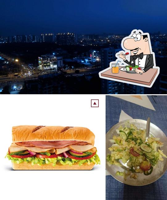 Among various things one can find food and exterior at Subway Lotus Boulevard