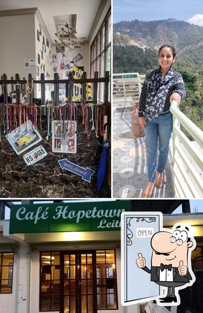 Here's a picture of Cafe HopeTown Leith