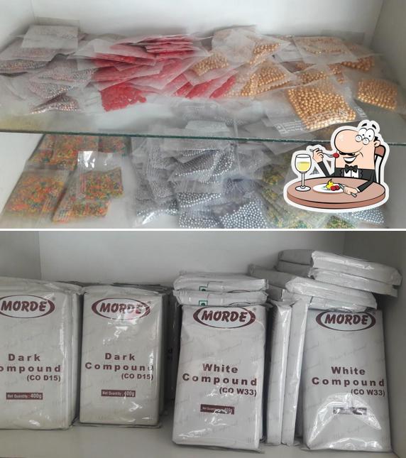 Meals at shri CAKES and decorating shop