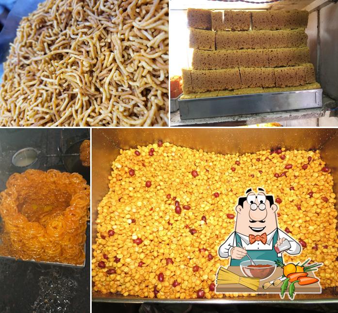 Spaghetti bolognese at GATHIYA DUKAN, Shamji k. Seth, GATHIYA & DHOKLA