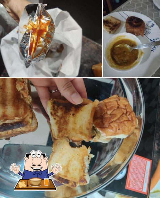 Food at Poonams Kitchen