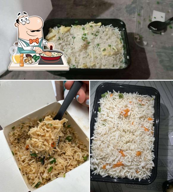 Fried rice at Momo Chow