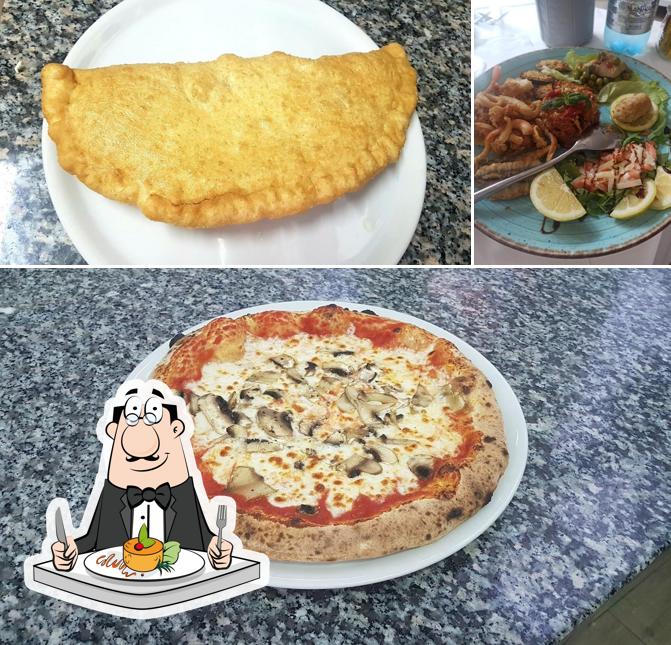 Taverna Re Mare si caratterizza per la cibo e bevanda