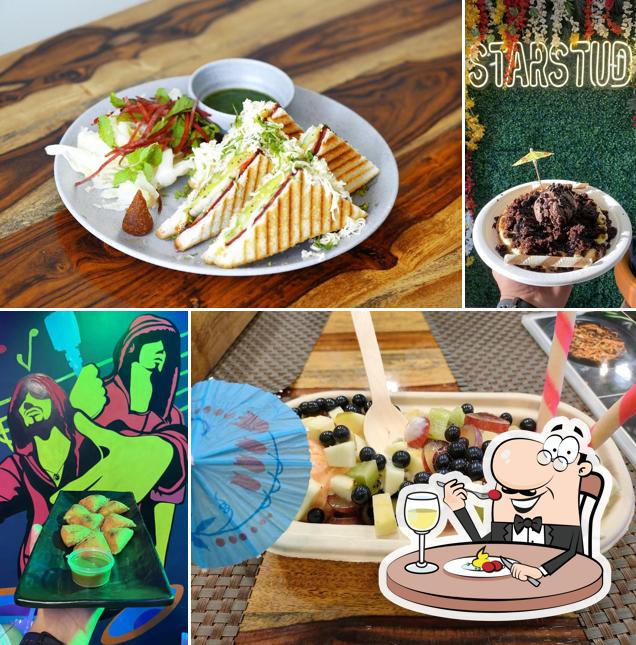 Food at STARSTUD Candle Light & Party Destination
