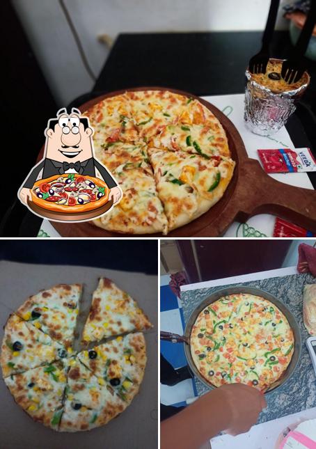 Order different kinds of pizza